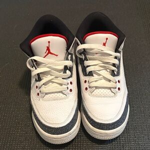 Air Jordan 3 Retro SE Denim Fire Red